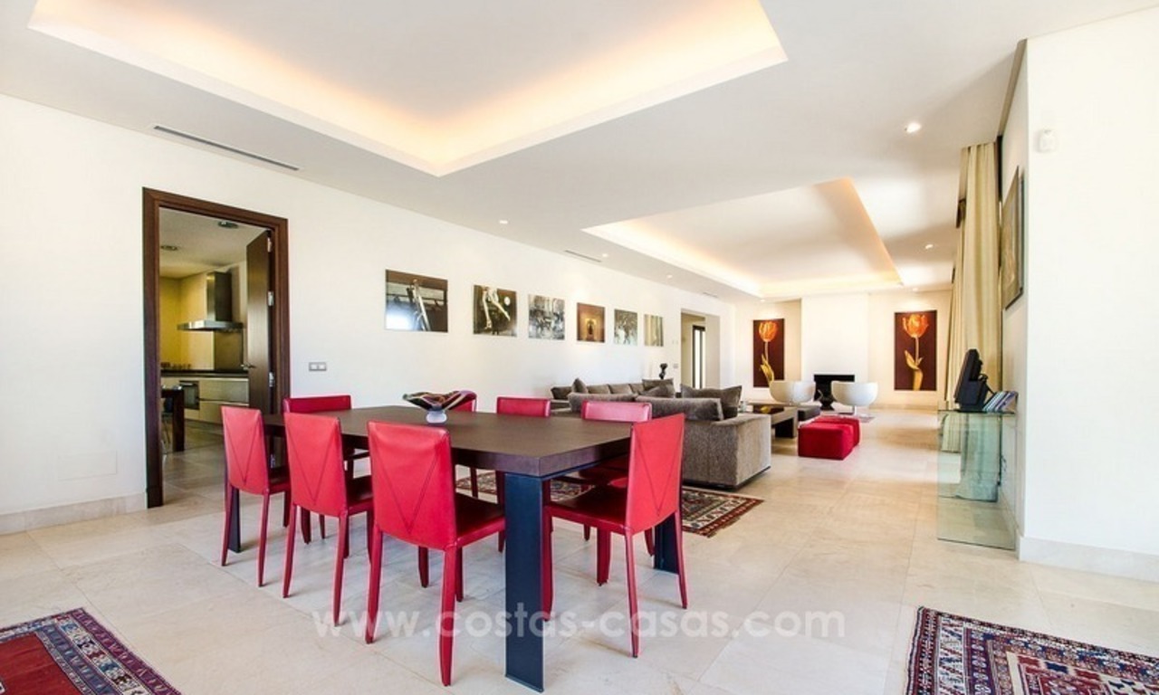 Moderne andalouse villa de luxe de style en vente sur le Golden Mile, Marbella 8