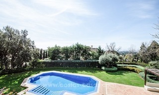 Moderne andalouse villa de luxe de style en vente sur le Golden Mile, Marbella 32