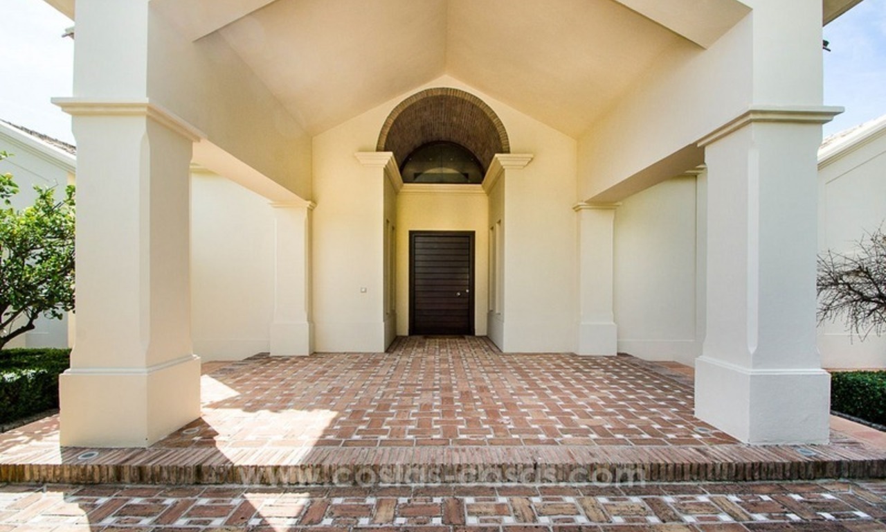 Moderne andalouse villa de luxe de style en vente sur le Golden Mile, Marbella 4