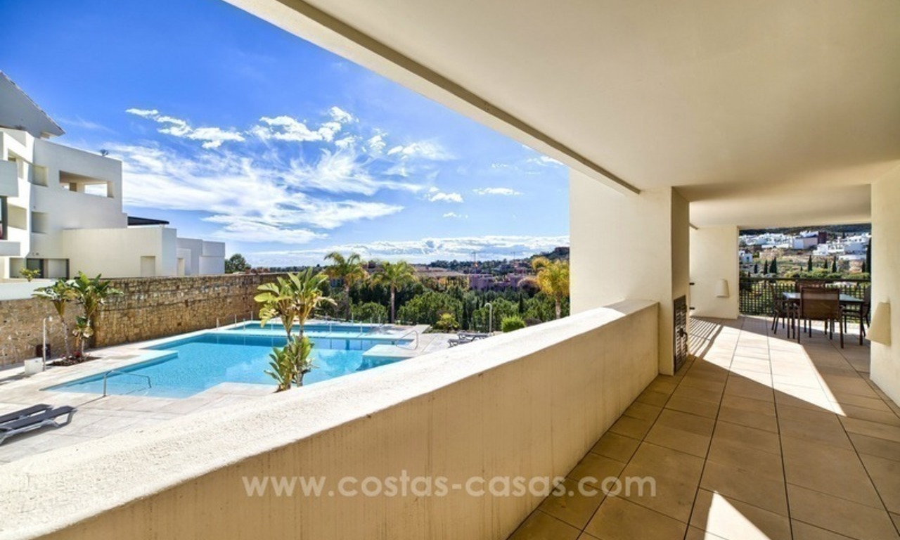 A vendre: 2 appartements contemporains de très bonne qualité dans un Resort de golf à Benahavís - Marbella 1
