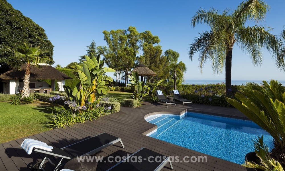 Marbella - Benahavis à vendre: Vues panoramiques sur la mer & villa entièrement rénovée 433