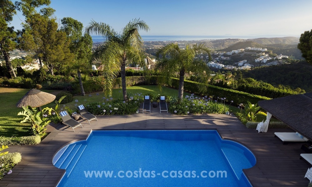 Marbella - Benahavis à vendre: Vues panoramiques sur la mer & villa entièrement rénovée 435
