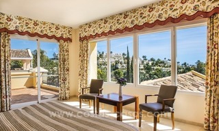 Villa de luxe en première ligne de golf à vendre à Nueva Andalucía, Marbella 21