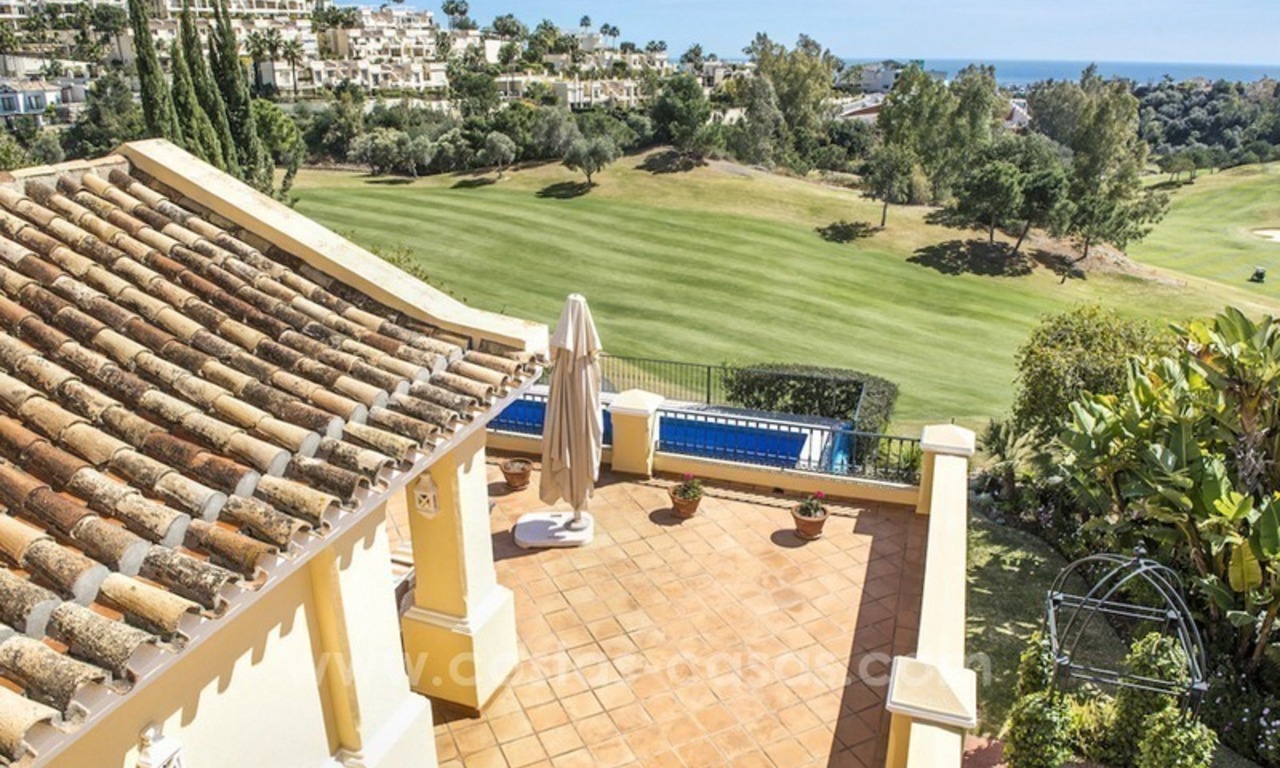 Villa de luxe en première ligne de golf à vendre à Nueva Andalucía, Marbella 2