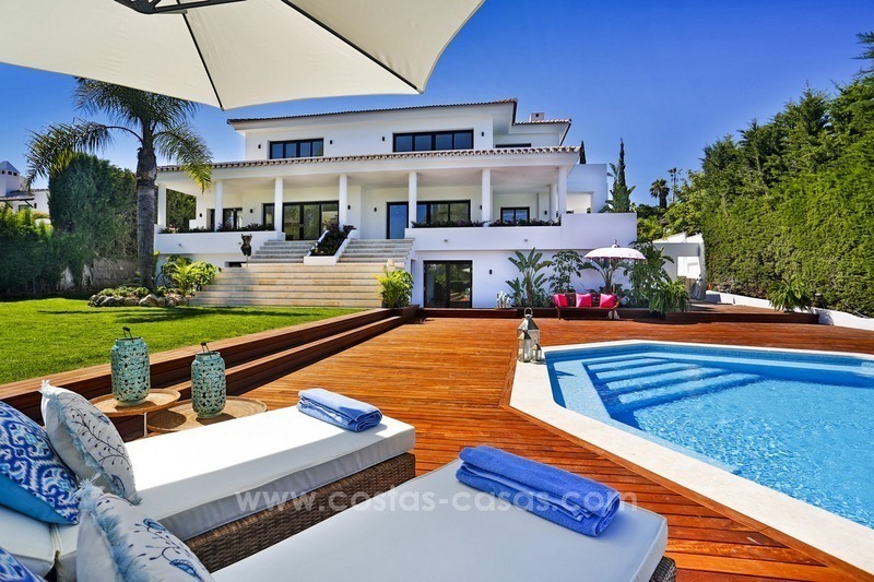Villa contemporaine en première ligne de golf à vendre à Nueva Andalucía - Marbella