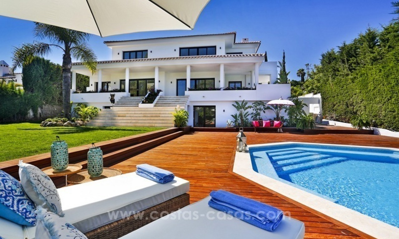 Villa contemporaine en première ligne de golf à vendre à Nueva Andalucía - Marbella 0