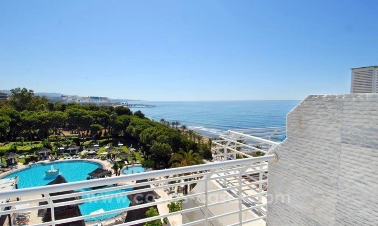 Penthouse de luxe à vendre, en bord de mer sur la Mille d’Or - Centre de Marbella 1