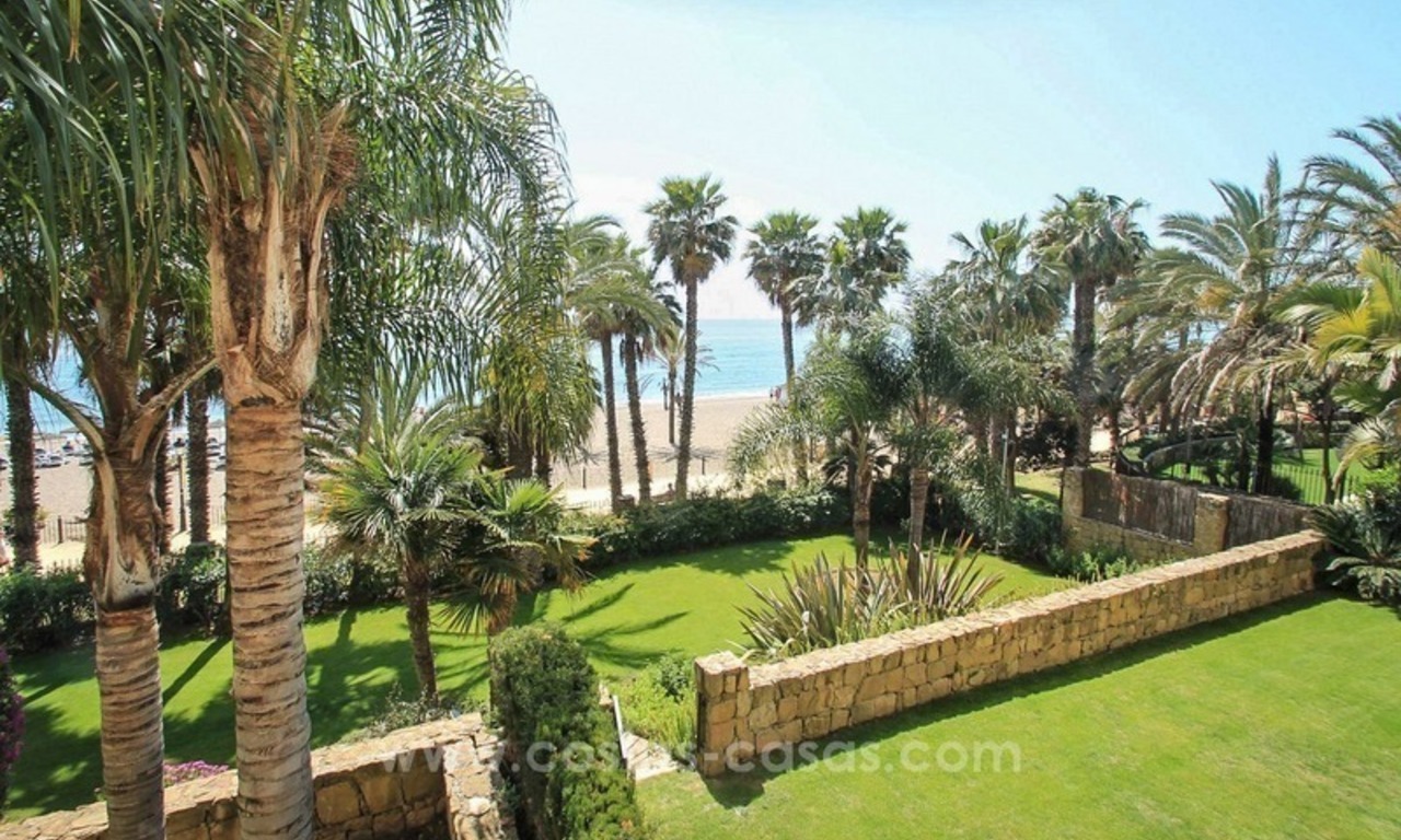 Appartement en première ligne de plage à vendre, première ligne de la Mille d’Or - Marbella 1
