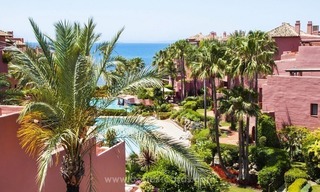 Appartement penthouse de luxe en bord de mer en vente sur la Nouvelle Mille d’Or, entre Marbella et Estepona 1
