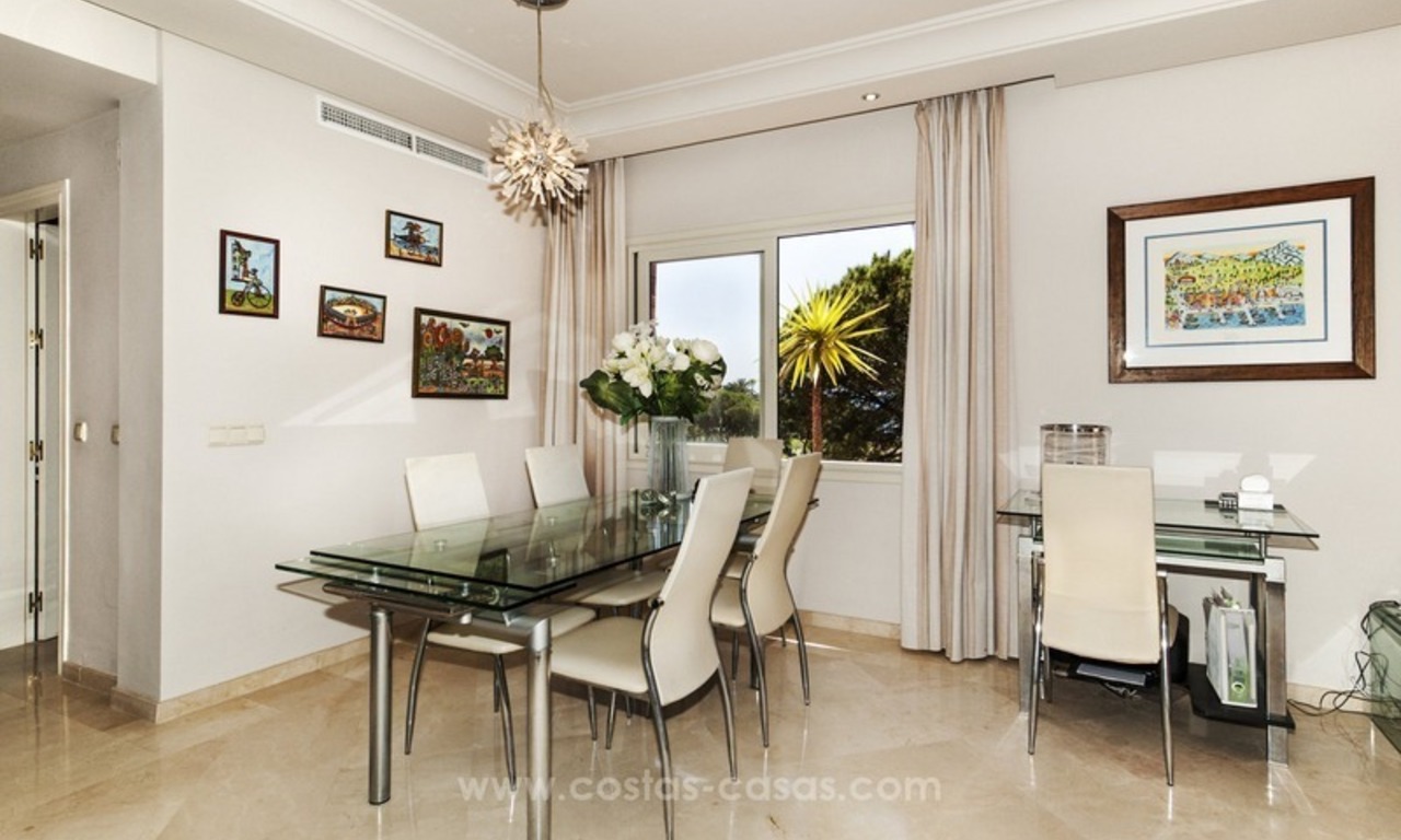 Appartement penthouse de luxe en bord de mer en vente sur la Nouvelle Mille d’Or, entre Marbella et Estepona 37
