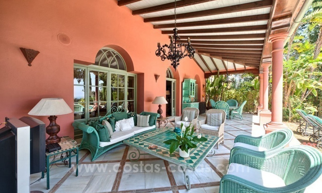 Charmante villa rénovée à vendre à Hacienda Las Chapas - Marbella 8