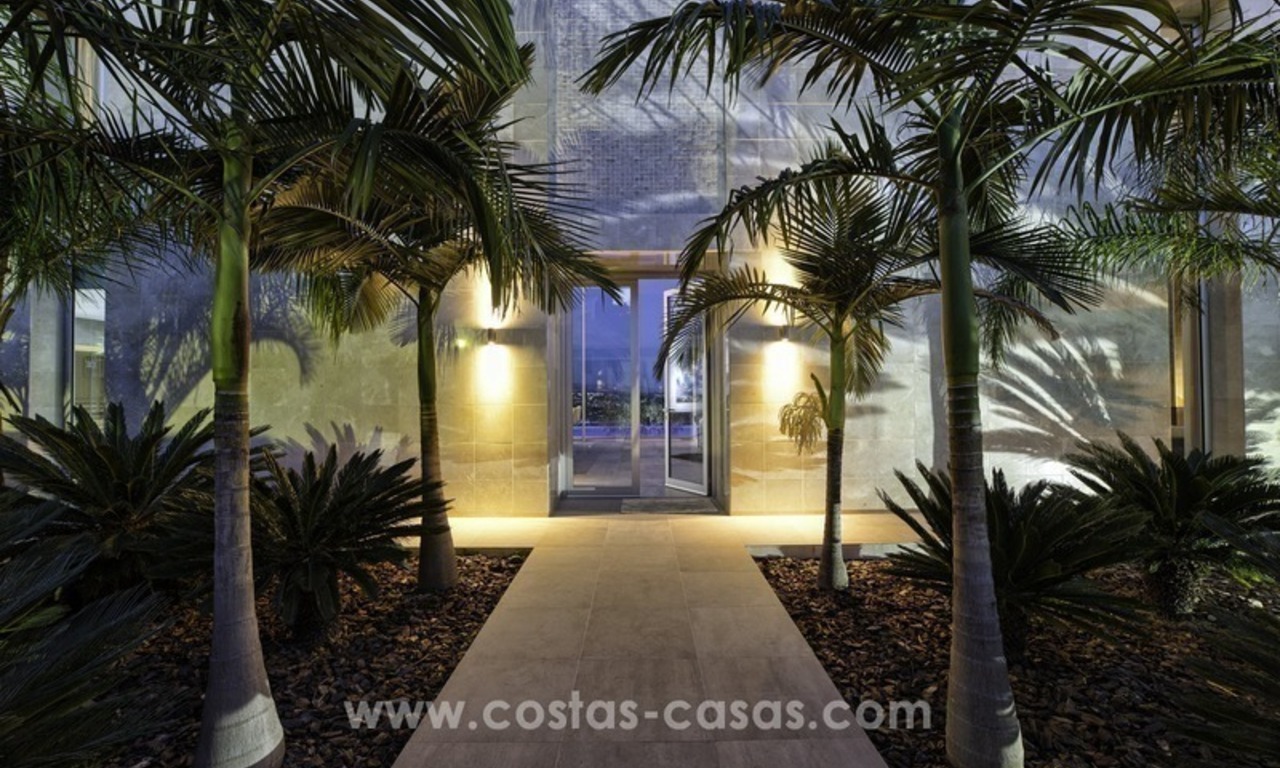 Superbe villa moderne à vendre à Nueva Andalucia, Marbella - Benahavis 10