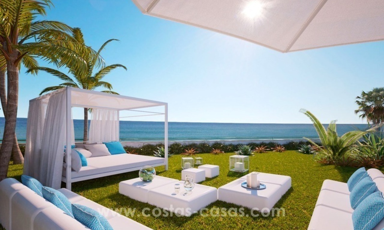Villa contemporaine nouvellement construite en première ligne de plage à vendre, Nouvelle Mille d’Or, Marbella - Estepona 6