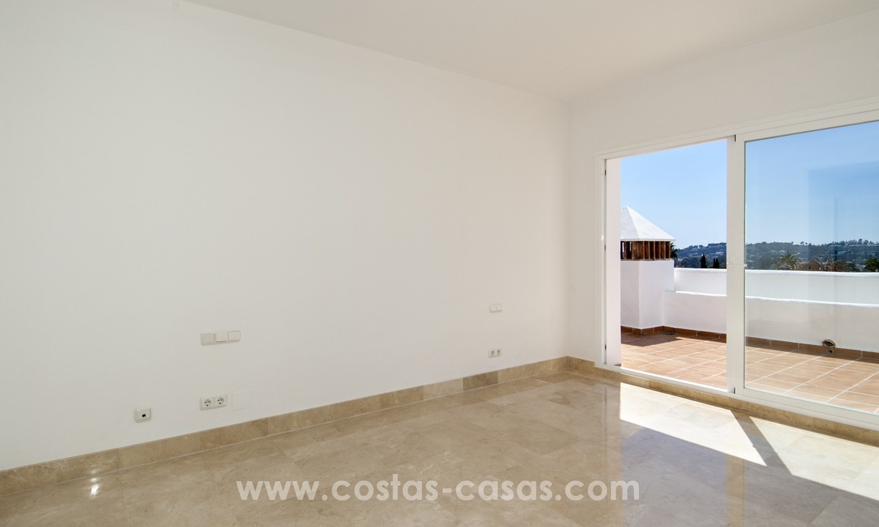 Fabuleux penthouse de 3 chambres à Nueva Andalucia, Marbella 16