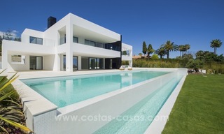 Villa moderne récemment construite en vente à Nueva Andalucía, Marbella 3
