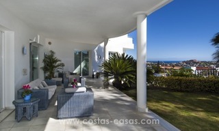 Villa contemporaine de golf à vendre dans une zone huppée de Nueva Andalucía - Marbella 8