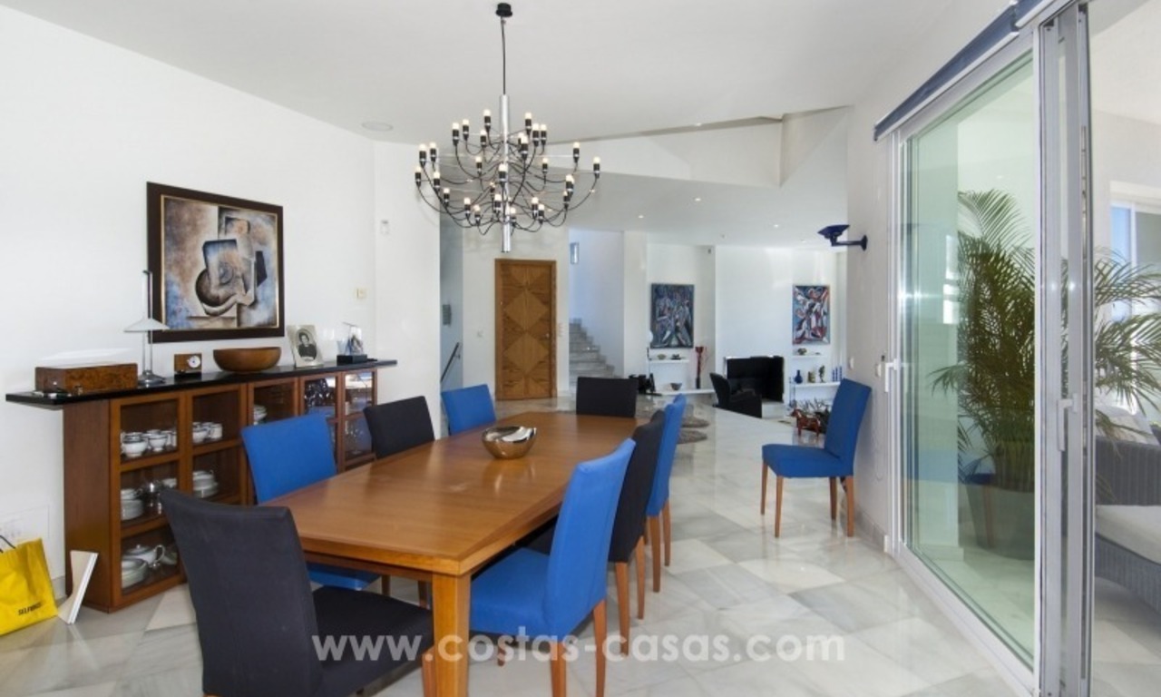 Villa contemporaine de golf à vendre dans une zone huppée de Nueva Andalucía - Marbella 16