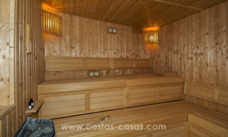 Villa contemporaine de golf à vendre dans une zone huppée de Nueva Andalucía - Marbella 42