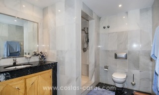 Villa contemporaine de golf à vendre dans une zone huppée de Nueva Andalucía - Marbella 43