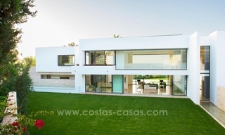 Villa contemporaine nouvellement construite à vendre sur le Golden Mile, Sierra Blanca, Marbella 2