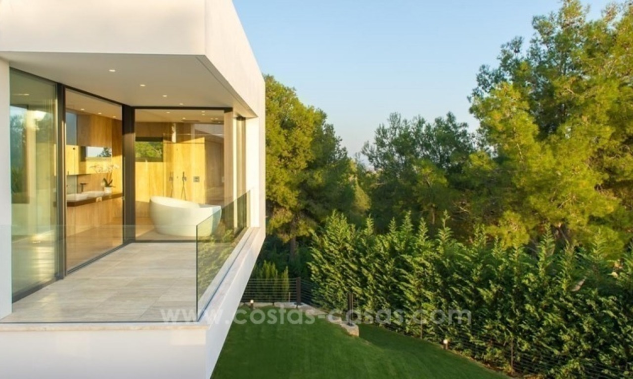 Villa contemporaine nouvellement construite à vendre sur le Golden Mile, Sierra Blanca, Marbella 6
