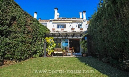 Maison de ville en face d’un parc à vendre sur la Mille d’Or - Marbella Centre 