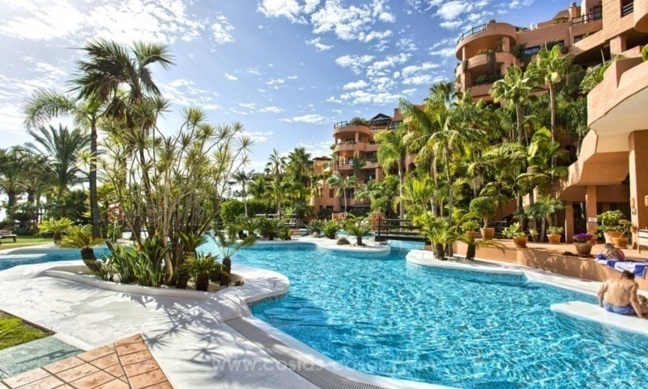 Appartement en vente avec vue sur mer dans l'aile privée de l'hôtel Kempinski, Estepona - Marbella 1