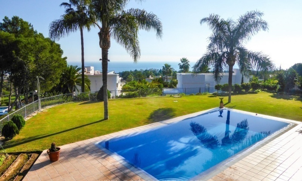 Villa avec de fabuleuses vues mer à vendre à Golden Mile, Marbella 3