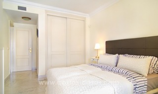 Appartement Avec fabuleuses Vues sur Mer à vendre au centre de Puerto Banús, Marbella 13
