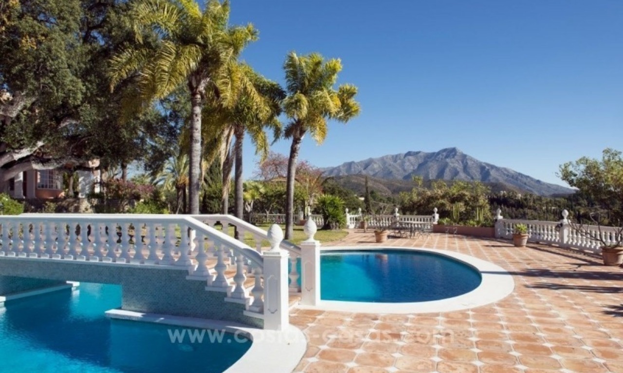  Villa en vente à Benahavis - Marbella: Urbanisation El Madroñal sur une parcelle plate de 11.000m2 avec des vues impressionantes 4