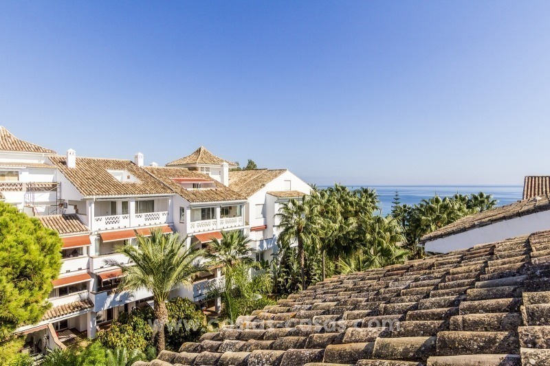 Penthouse en première ligne de plage à vendre sur la Mille d’or, Marbella