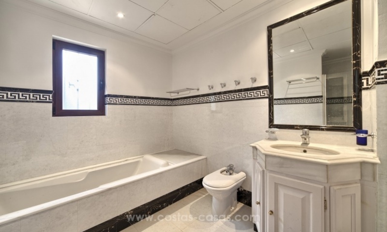 Villa avec vue panoramique sur la Nouvelle mille d'or, Marbella - Estepona 18