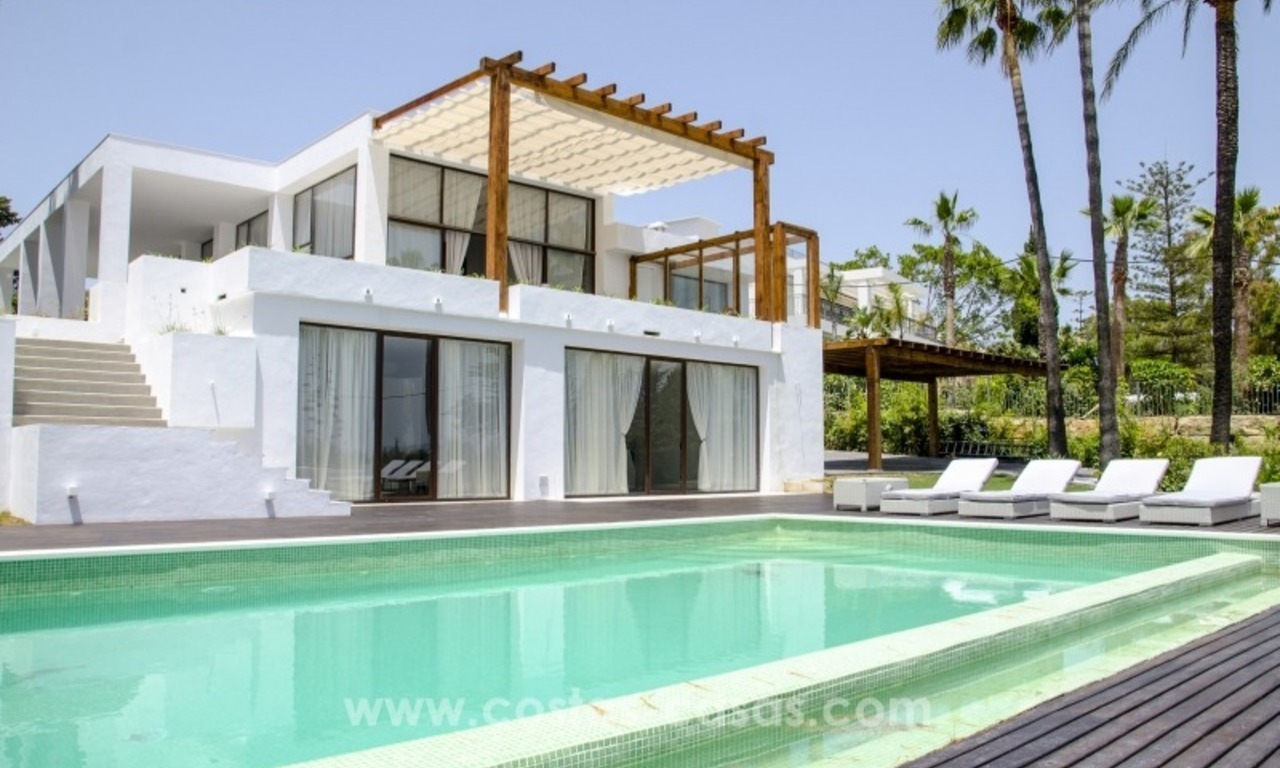 Villa moderne rénovée à vendre sur la Mille d’Or, Marbella 1