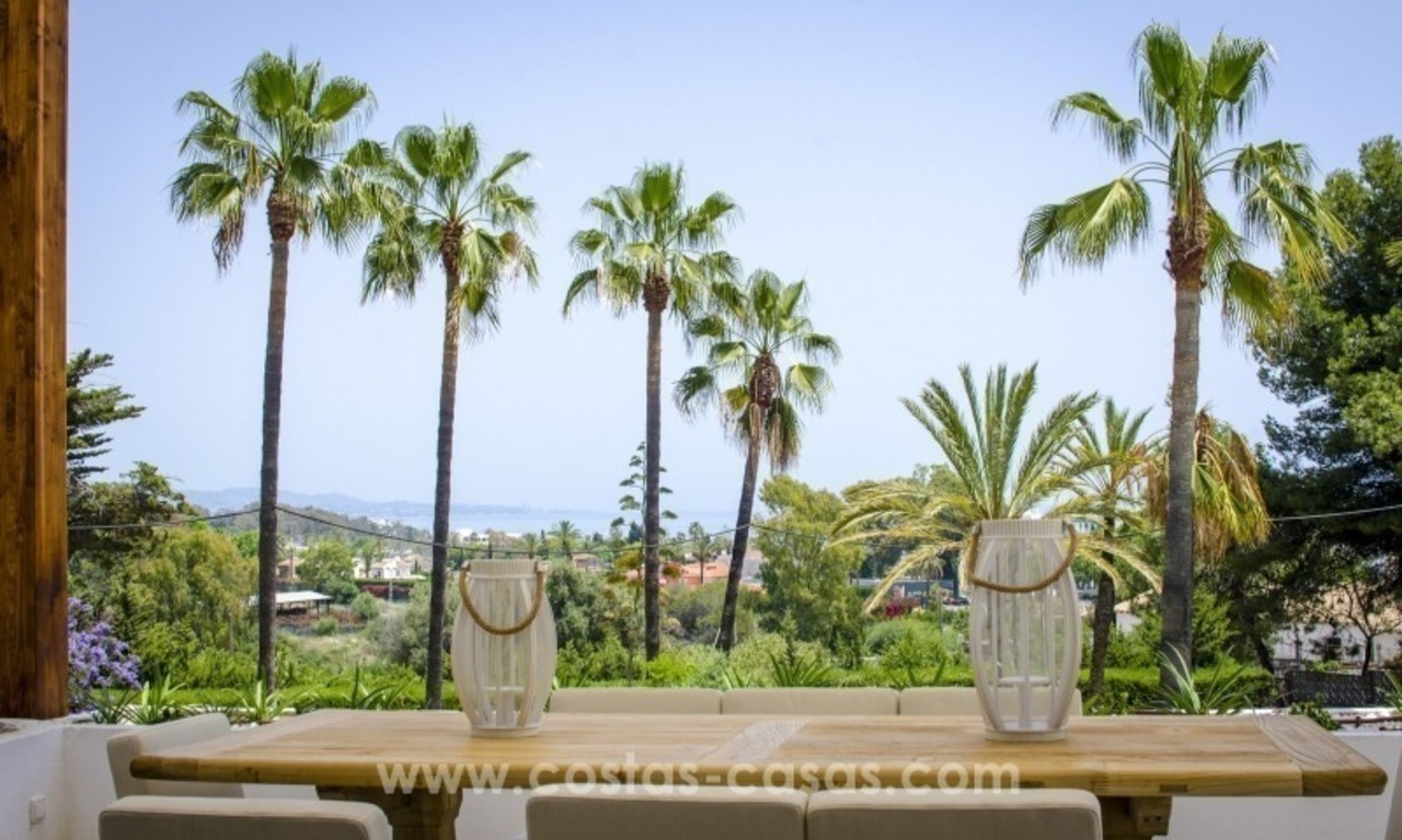 Villa moderne rénovée à vendre sur la Mille d’Or, Marbella 8