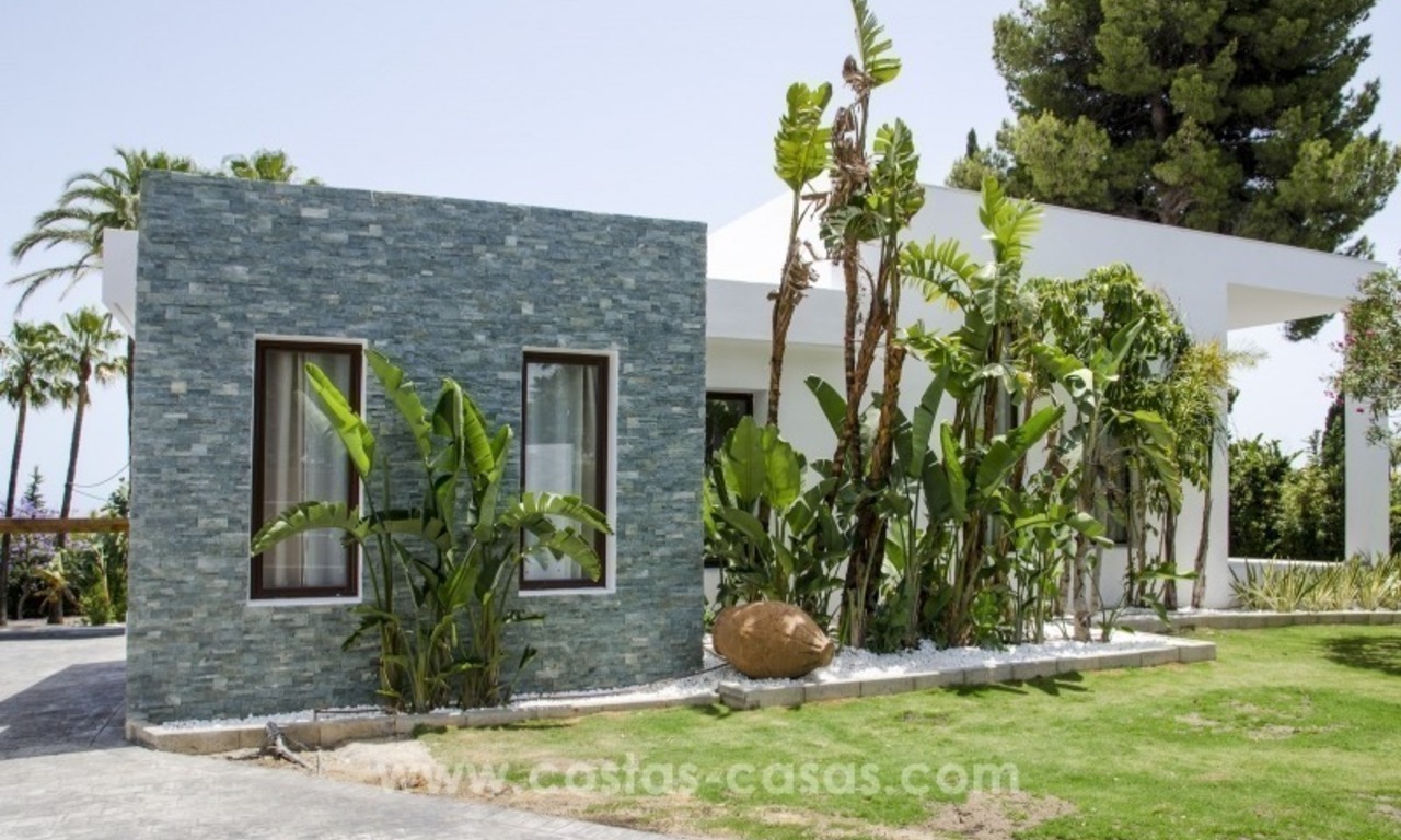 Villa moderne rénovée à vendre sur la Mille d’Or, Marbella 12