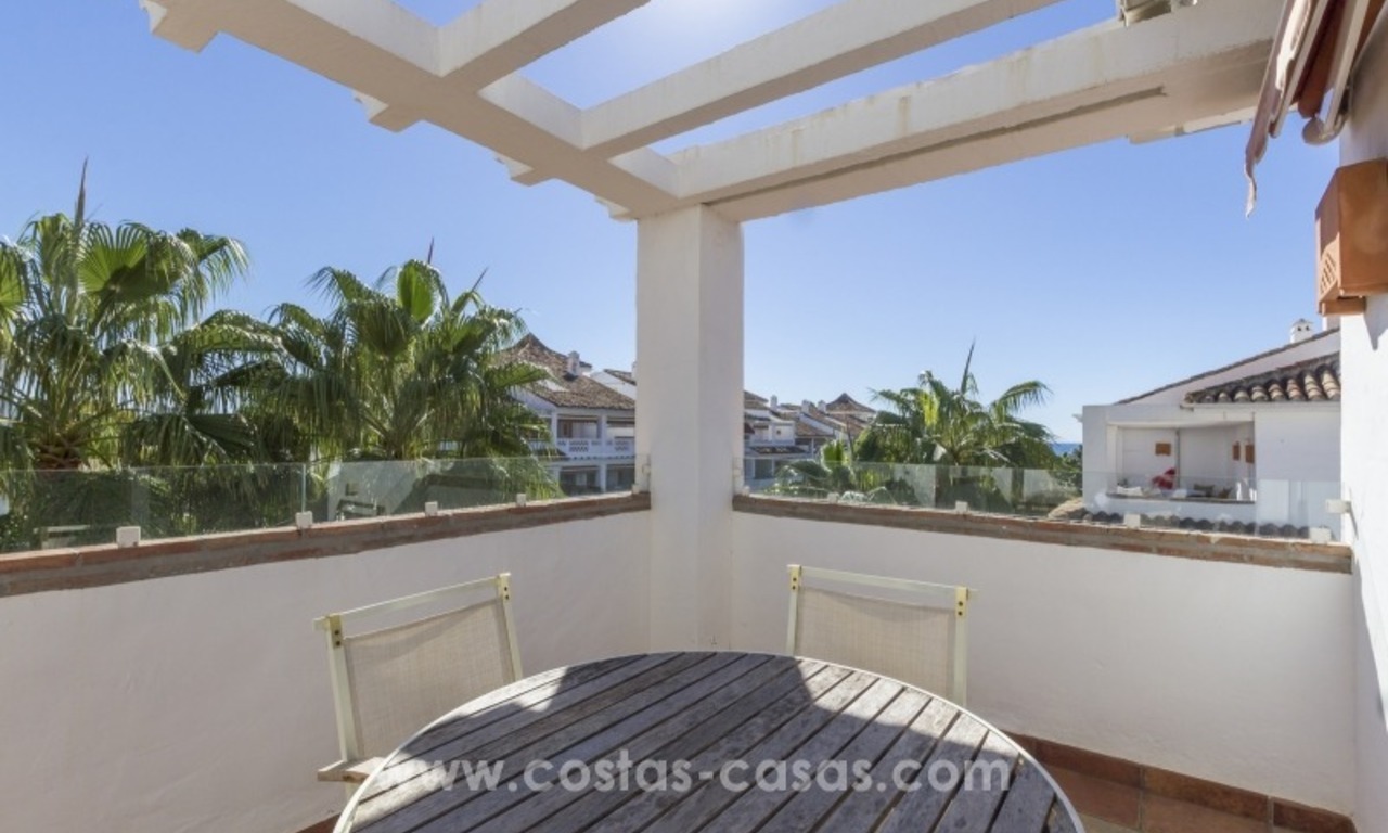 Très bel appartement penthouse en bord de mer à vendre sur la Mille d’Or de Marbella 8