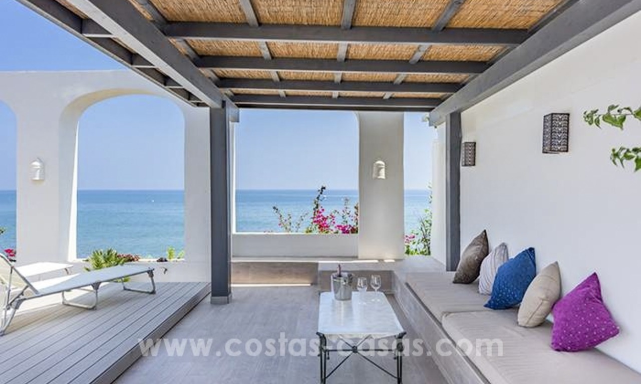 Villa de luxe en première ligne de plage à vendre à Mijas-Costa, Costa del Sol 4