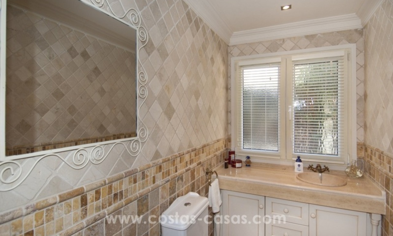 Magnifique villa en deuxième ligne de plage à vendre avec vue sur la mer à Marbella Est 11