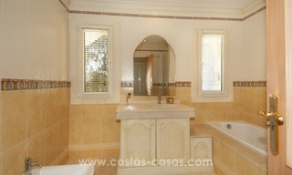 Magnifique villa en deuxième ligne de plage à vendre avec vue sur la mer à Marbella Est 23