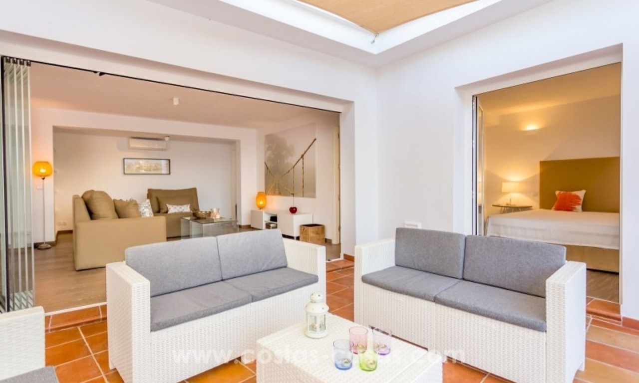 Villa très privée rénovée à vendre sur la Nouvelle Mille d’Or, Marbella - Estepona 12