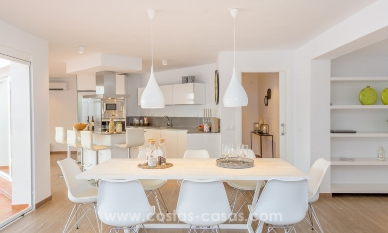 Villa très privée rénovée à vendre sur la Nouvelle Mille d’Or, Marbella - Estepona 14