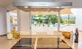 Villa très privée rénovée à vendre sur la Nouvelle Mille d’Or, Marbella - Estepona 19