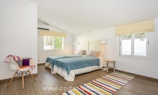 Villa très privée rénovée à vendre sur la Nouvelle Mille d’Or, Marbella - Estepona 23