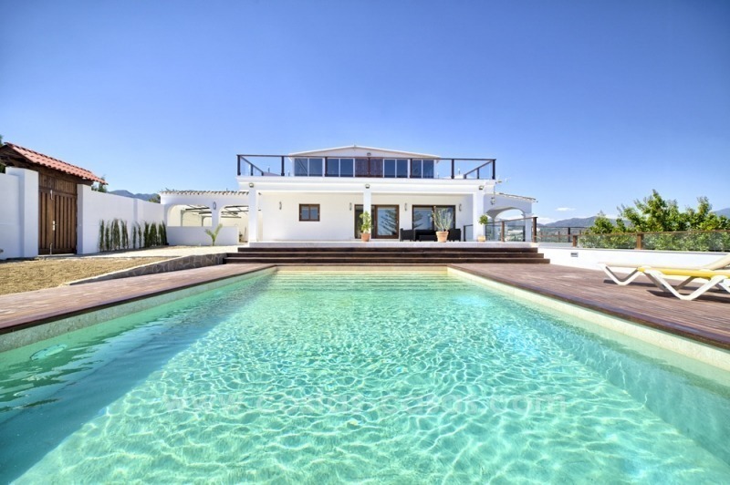 Villa contemporaine rénovée à vendre, Nouvelle mille d'or, Marbella - Estepona
