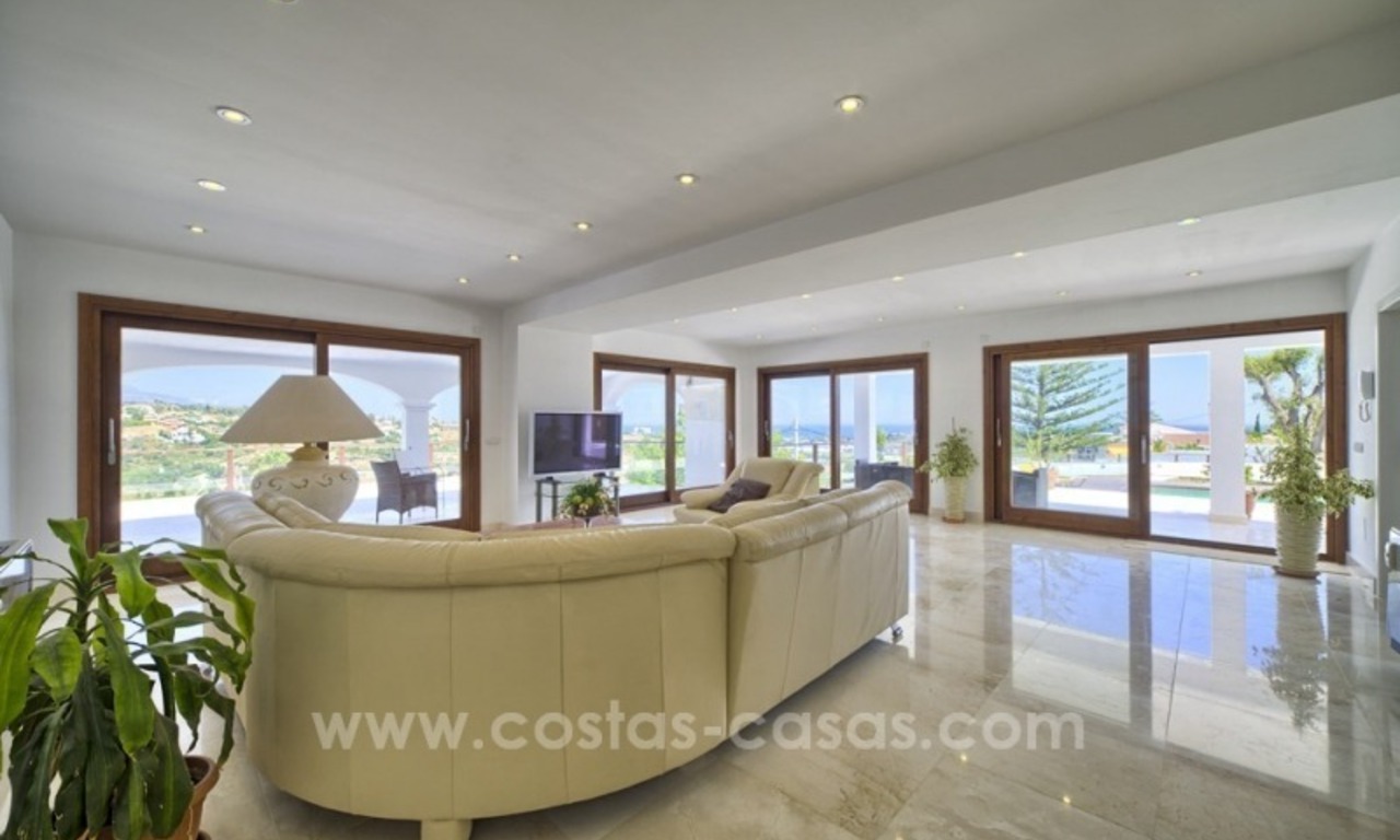 Villa contemporaine rénovée à vendre, Nouvelle mille d'or, Marbella - Estepona 11