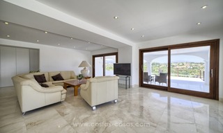 Villa contemporaine rénovée à vendre, Nouvelle mille d'or, Marbella - Estepona 12