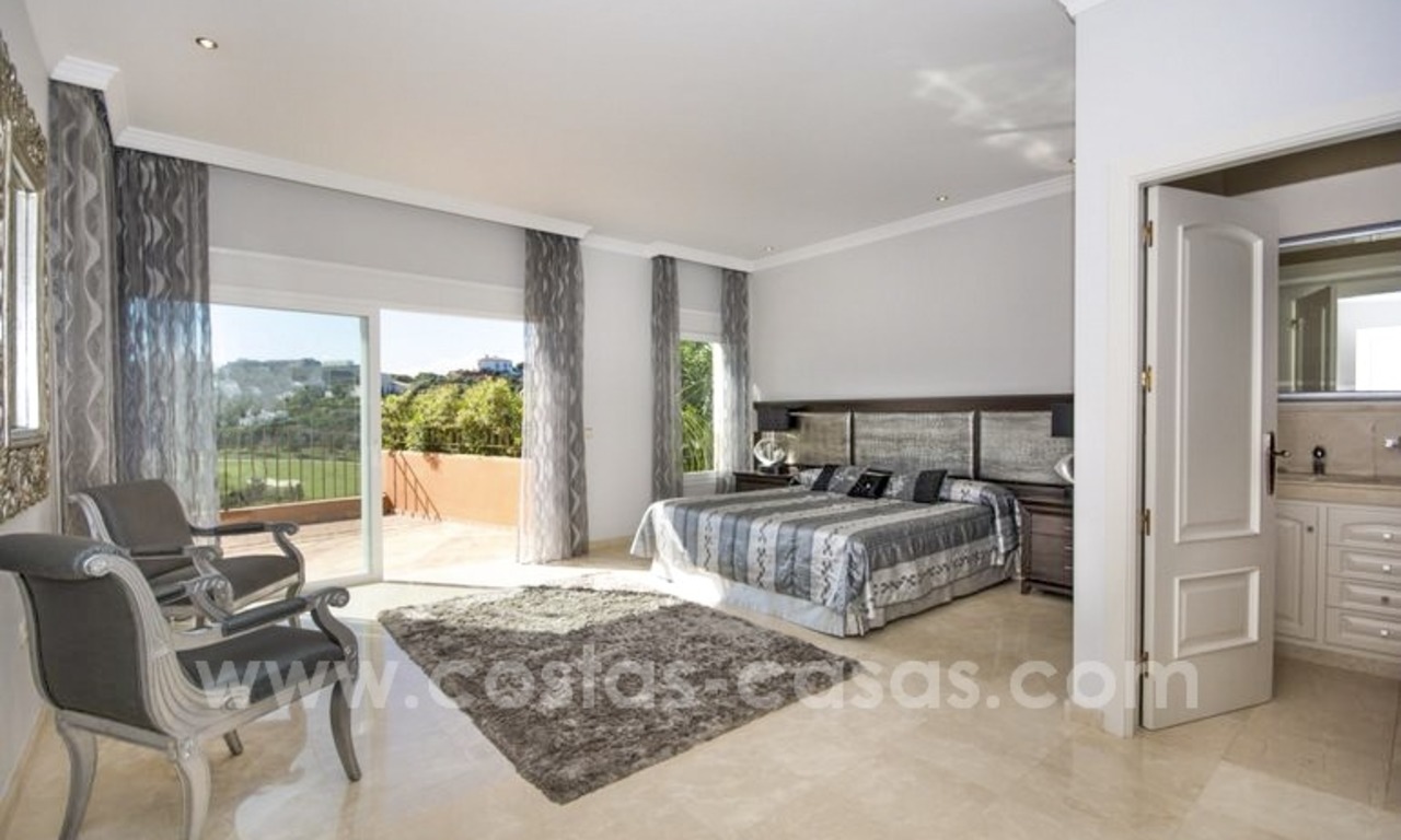 Belle villa avec vue mer et golf à vendre à Benahavís - Marbella 13