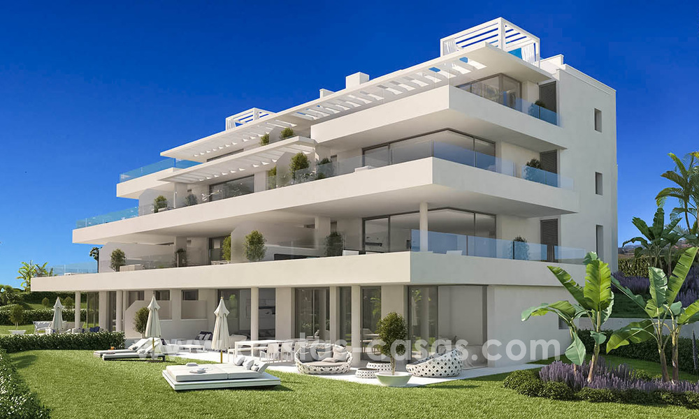 Prêt à emménager. Appartements modernes superbes de design à vendre sur un terrain de luxe à Marbella - Estepona 23738