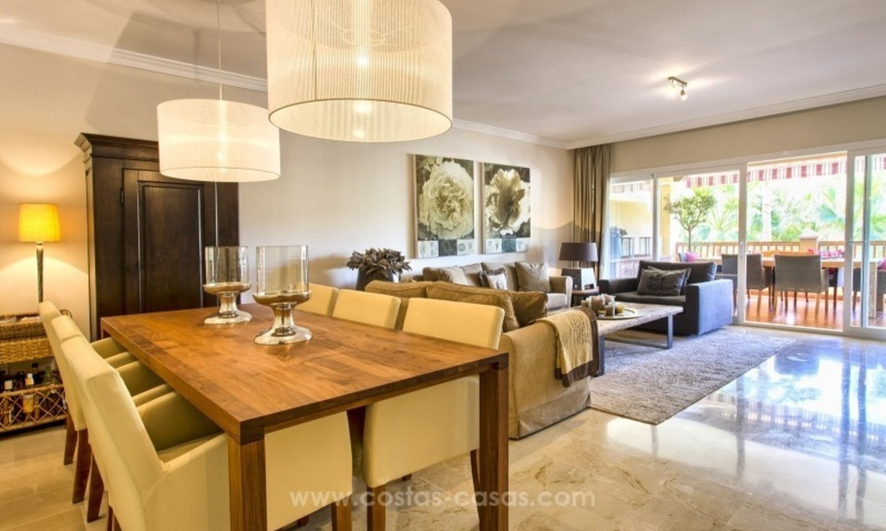 Spacieux appartement en première ligne de golf à vendre à Estepona - Benahavis - Marbella 7