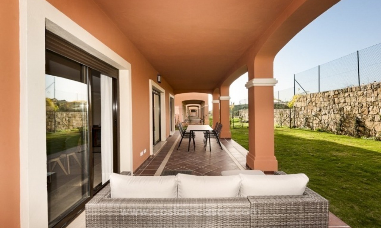 Villas en première ligne de golf en vente à Estepona, Costa del Sol 4